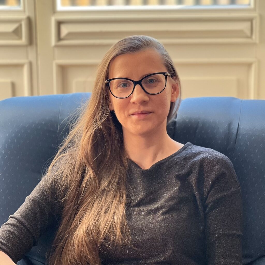 Emilia Malenta psycholożka i terapeutka wspierająca dorosłych i młodzież w Katowicach